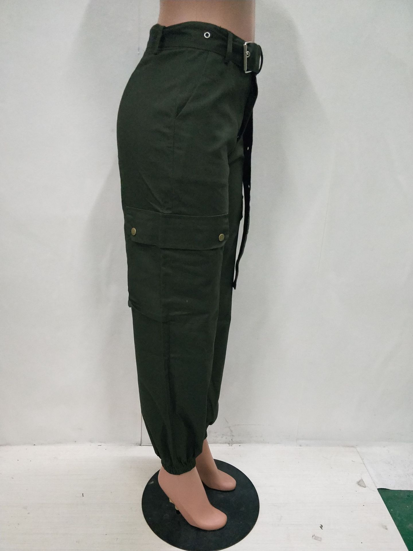 Title 3, Solid color overalls with belt