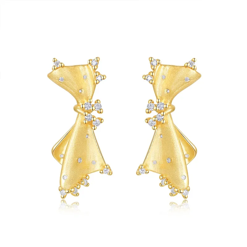 A Luxurious And Fashionable Minimalist Jewelry Earring Set Featuring Top-quality Moissanite Stones, Made Of S925 Silver Electroplated With Gold.