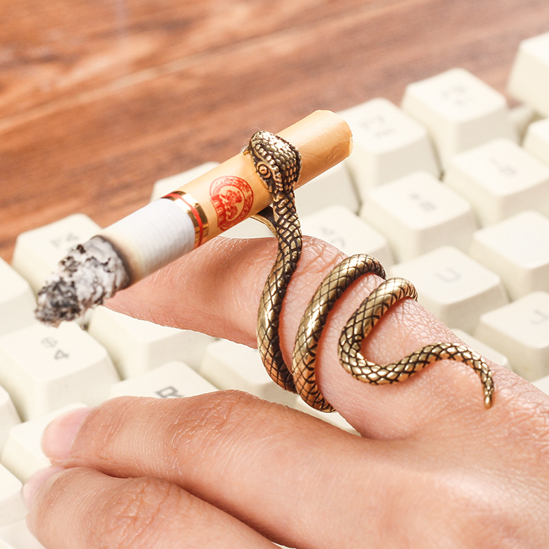 Trendy People Smoking Cigarette Holder Creative Cigarette Holder Hip Hop Ring