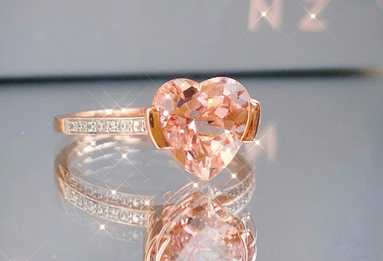 Morganite Heart Shaped Ring Women's 18K Rose Gold