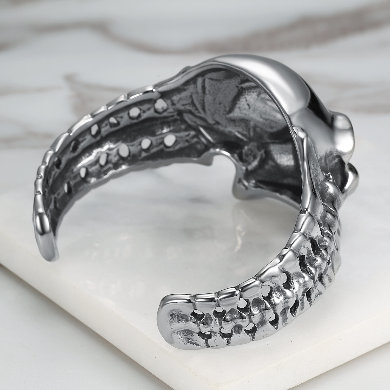 Retro Punk Stainless Steel Personality Domineering Skull Wide Faced Bracelet