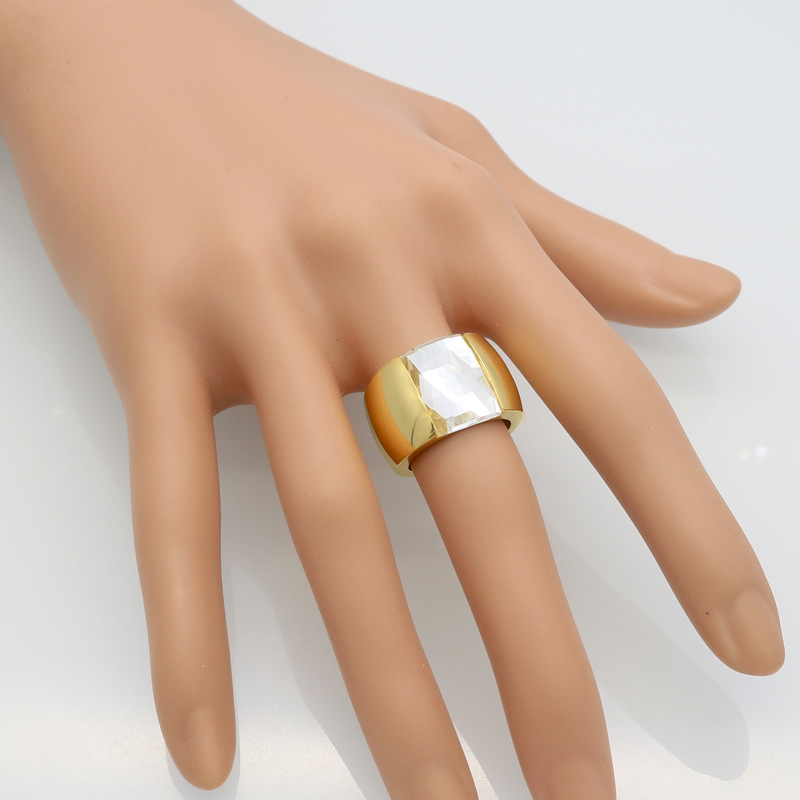 Atmospheric All-match Women's Golden Ring