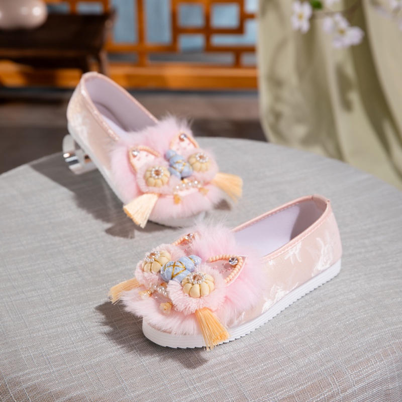 Cute And Interesting Traditional Chinese Lion Dance Handmade New Chinese-style Folk Costume Tiger-head Shoes For Women Of Adult Size, Suitable For Sum