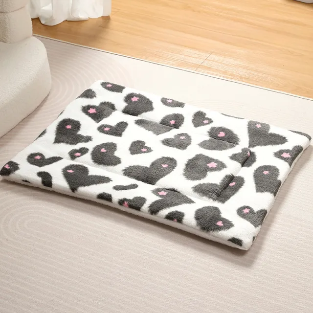 Cute Cat Blanket Pet Winter Warm Coral Velvet Pet Dog Cat Blanket Autumn And Winter Pet Supplies Black Heart - Shop at LoveMi