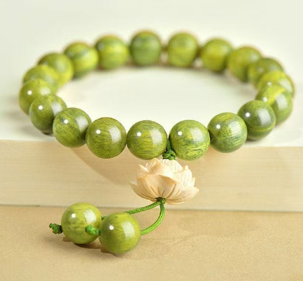 Green Sandalwood Lotus Beaded Bracelet