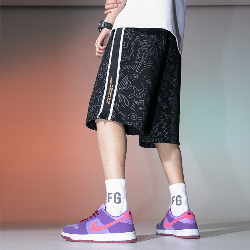New Casual Fashion Brand Printed Youth Personality Shorts Male Reflective Five-point Pants
