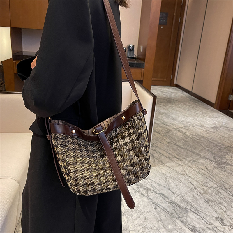 Title 5, Retro Bag Female Fashion Houndstooth One-shoulder