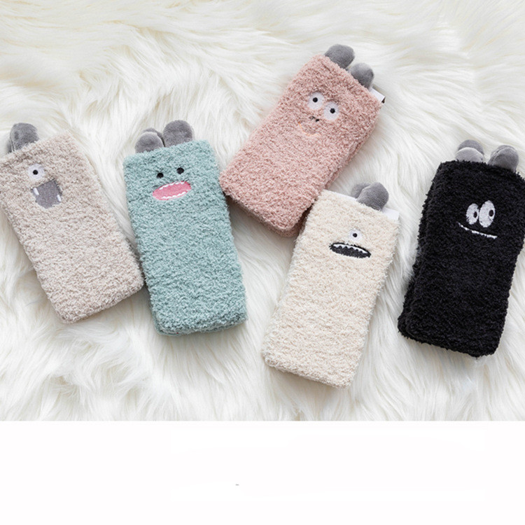 Title 9, Three-dimensional ear embroidery snow socks