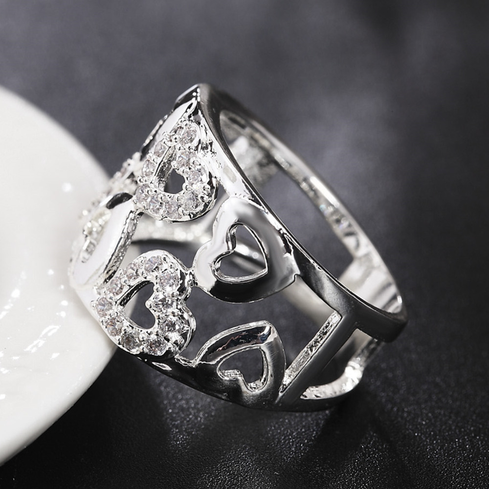 Heart-shaped Cutout Ring With Diamonds — foto 5