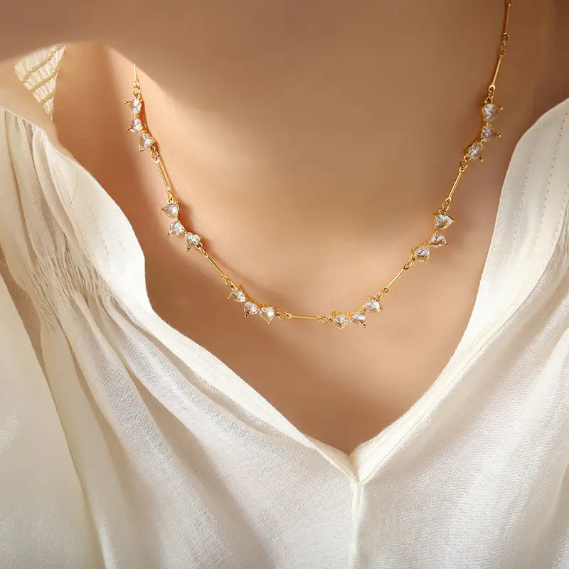 Heart-shaped Zircon Titanium Steel Stitching Design Personality Creative Gold-plated Necklace