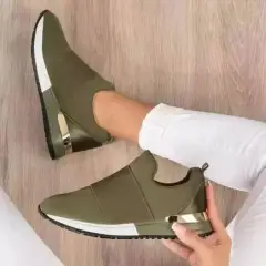 Breathable Mesh Sports Casual Shoes Are Light - Green - View 1