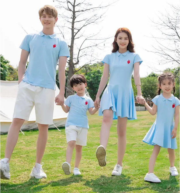 Parent-child Outfit A Family Of Three