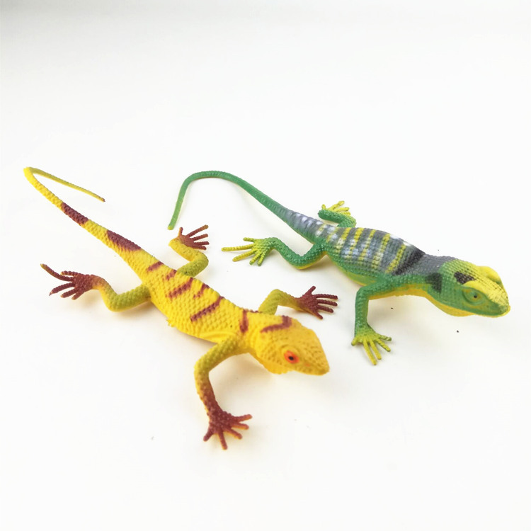 Title 7, Plastic Wild Animal Model Simulation Lizard Toy