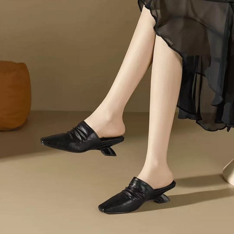 Slippers, Women's Bag, Head, Half Drag, One Foot, Fashionable French Style, Cool Slippers, Trendy