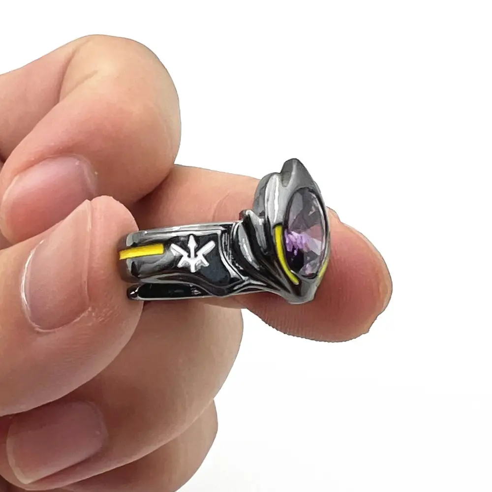 Fashion Black Knights Ring Ornament