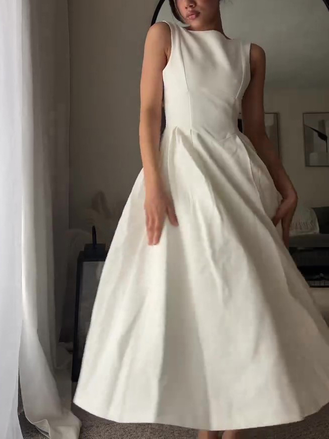 White Round Neck Sleeveless Swing Dress