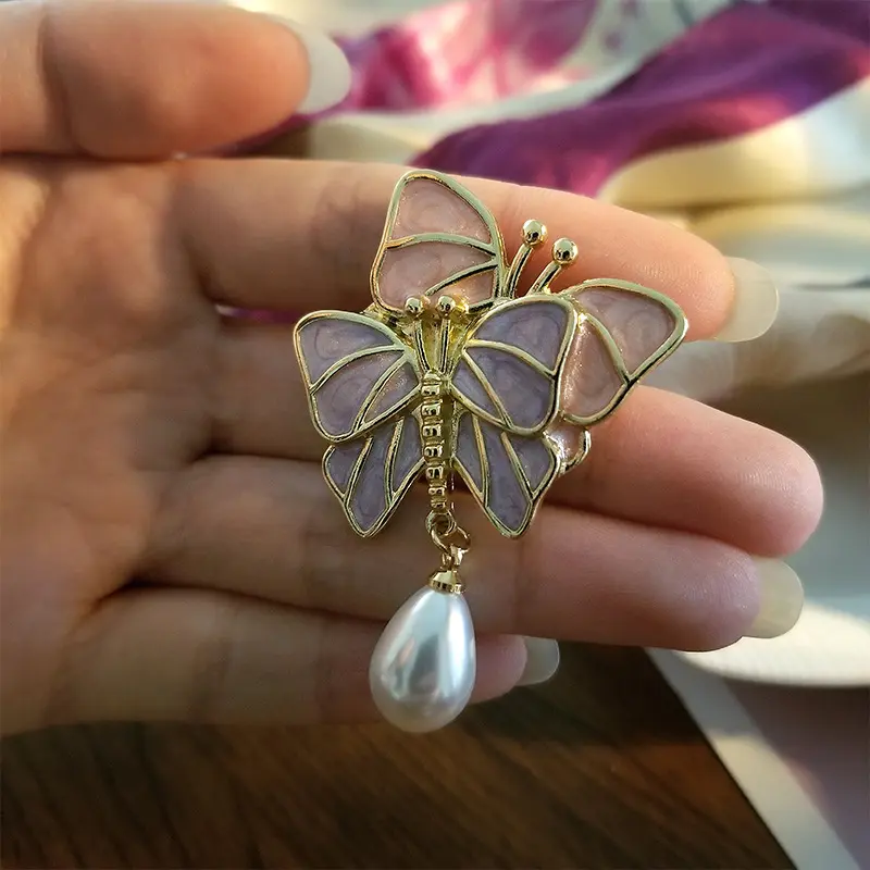 Tender Butterfly Brooch Female Silk Scarf Button