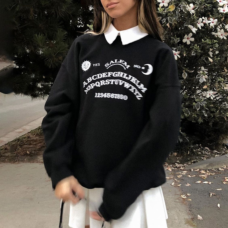 Title 5, Loose sweatshirt with removable collar