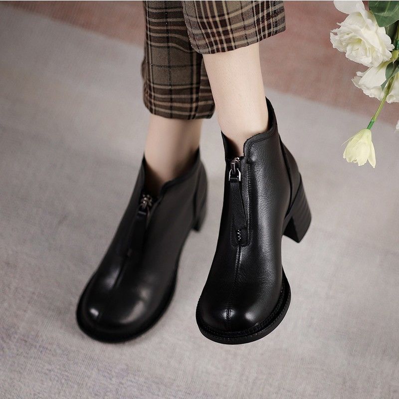 Autumn Leather Soft-soled Short Boots With Front Zipper And Thick Heel