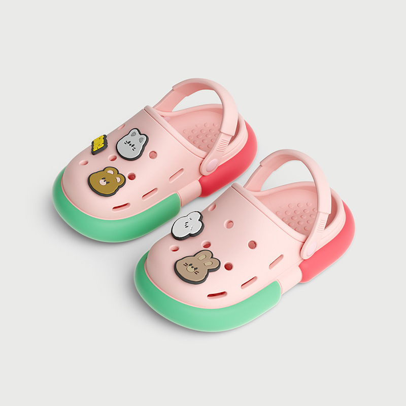 Girls With Non Slip Beach Shoes — foto 5