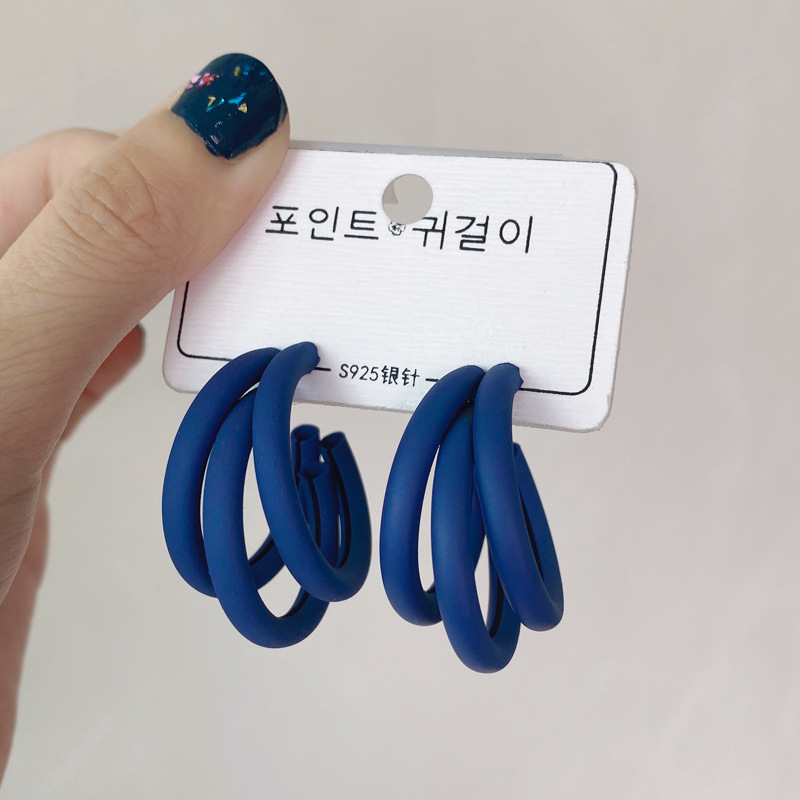 Feminine Simple And Exaggerated Creative Earrings