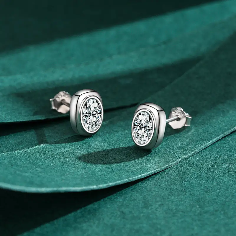 Light Luxury Stud Earrings In Sterling Silver With Diamonds