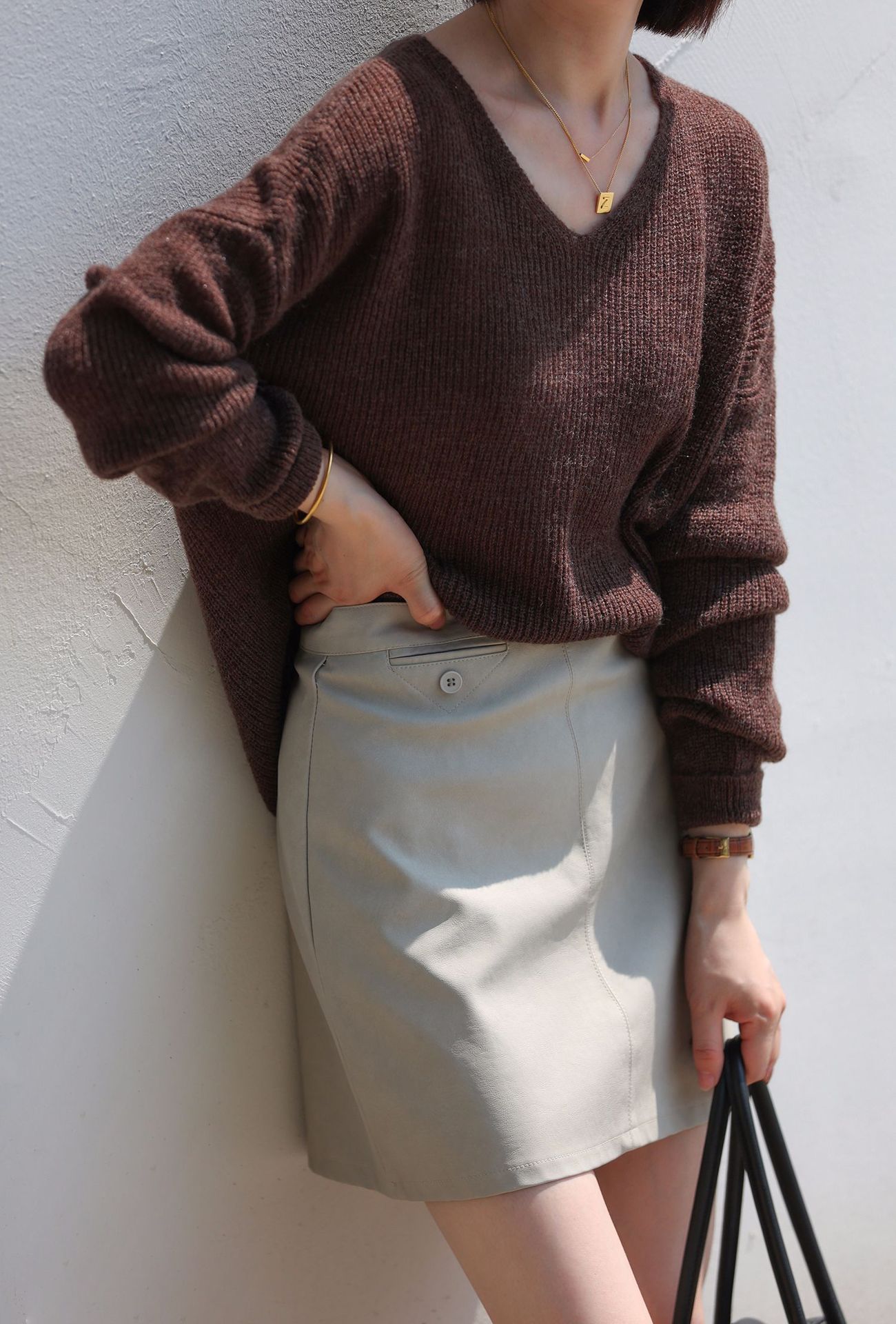 Autumn New Style Korean Design Sense V Neck Sweater