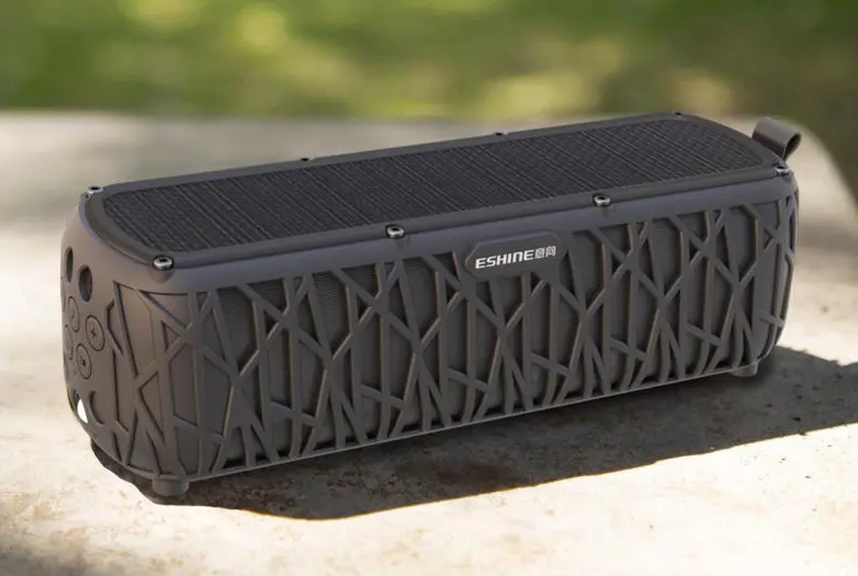 New T61 solar wireless speakers continue 60H