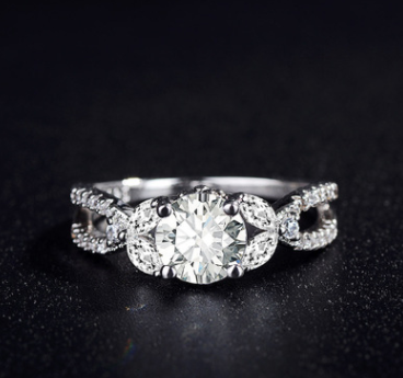 Wish new ring Europe and the United States explosion models ring fashion trend hollow micro-inlaid zircon ring jewelry wholesale