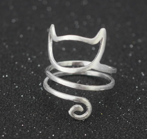 Long Tail Cat Ring