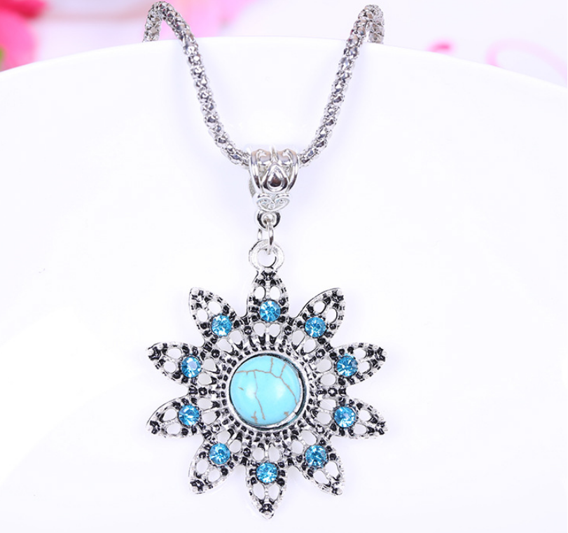 Vintage Fashion Carved  Earrings Necklace Sun Flower Turquoise Set Necklace Earrings