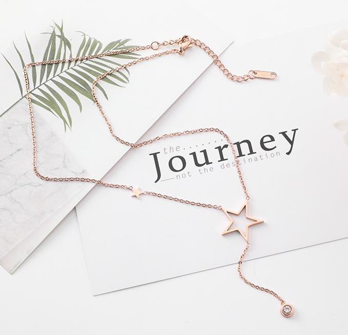 Zircon five-pointed star short clavicle chain temperament rose gold titanium steel fashion tassel size star necklace female