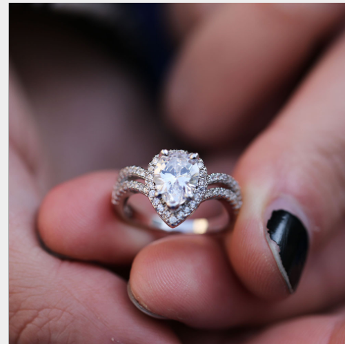 Drop-shaped lady ring full diamond micro-inlaid zircon creative ring
