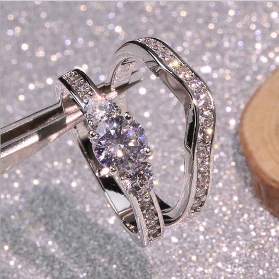 White copper plated white gold men and women models micro-inlaid simulation diamond ring lily life love marriage proposal couple ring