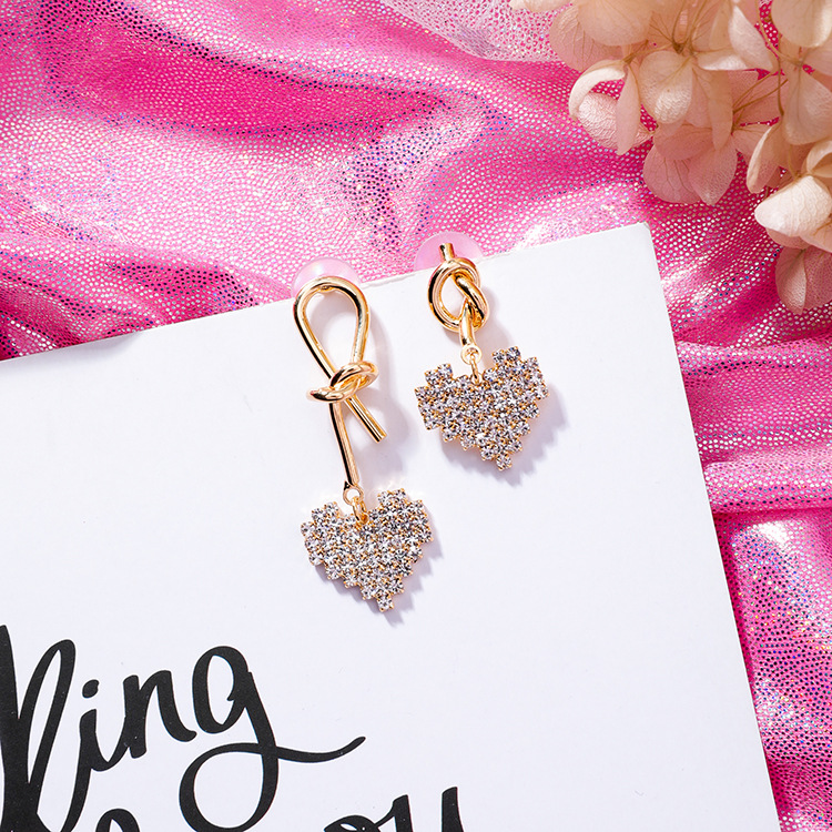Full diamond love knot knot stitching earrings cute asymmetrical heart earrings