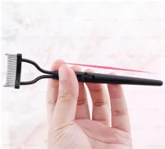 Collapsible Eyelash Comb - Collapsible - View 1