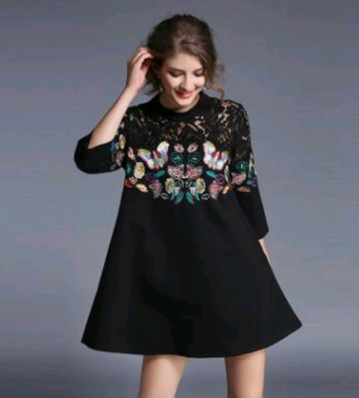 Autumn and winter wear black fat MM loose large size A word hollow lace stitching butterfly embroidery embroidery dress