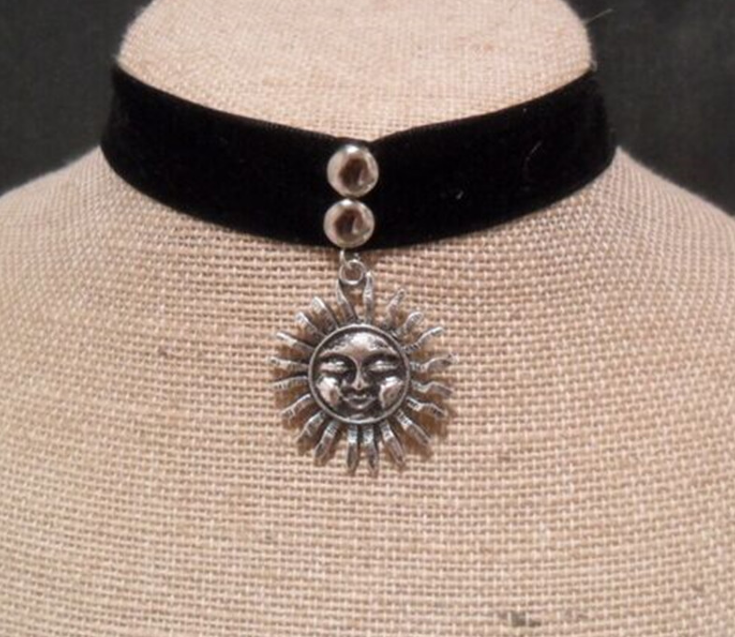 Sun pendant necklace