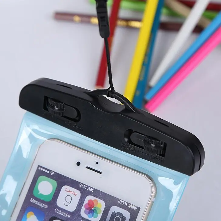 Waterproof Smartphone Pouch – image 6