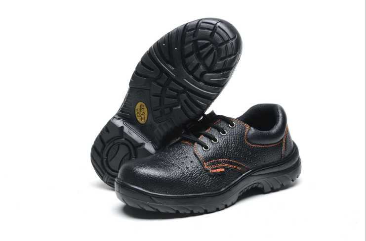 Antiskid and wear-resistant safety protection of Baotou working shoes safety shoes in summer 5