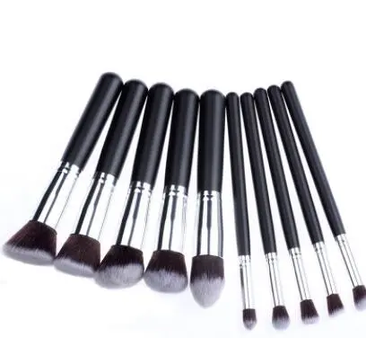 Kabuki Style Vegan Makeup Brush Set Silver - Shop at LoveMi