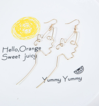 Japan and South Korea minimalist simple metal gold silhouette face long ear hook earrings female pierced ear clip earrings