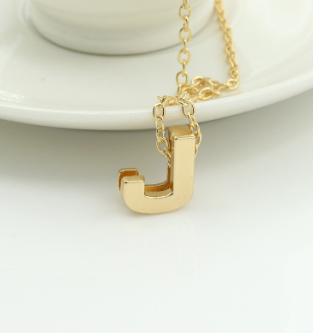 Fashion accessories with 26 letter necklaces Korean version of the clavicle chain