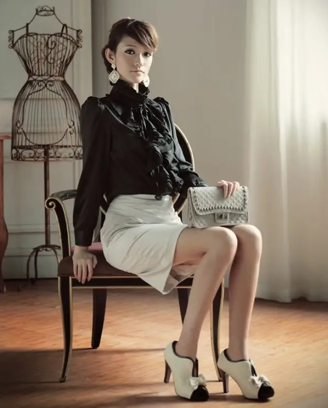 Spring new women's shirt long-sleeved chiffon shirt large size white shirt stand collar lace court shirt