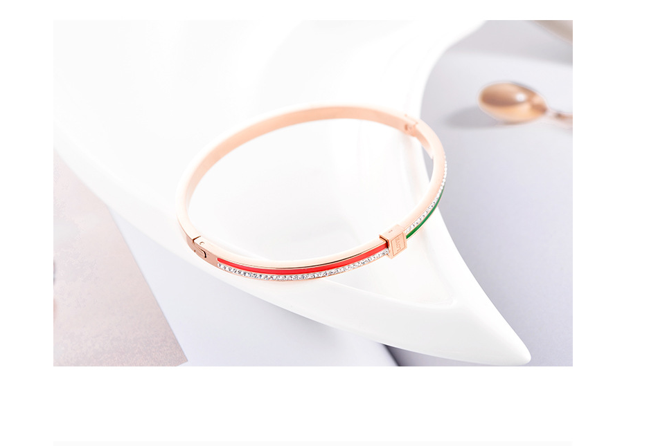 Titanium steel series diamonds exquisite LOVE bracelets girls fashion decorative jewelry hypoallergenic color