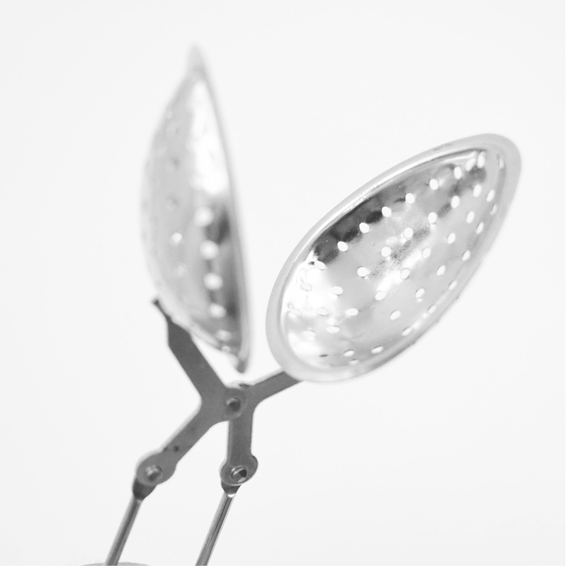 Leaf shaped stainless steel tea maker