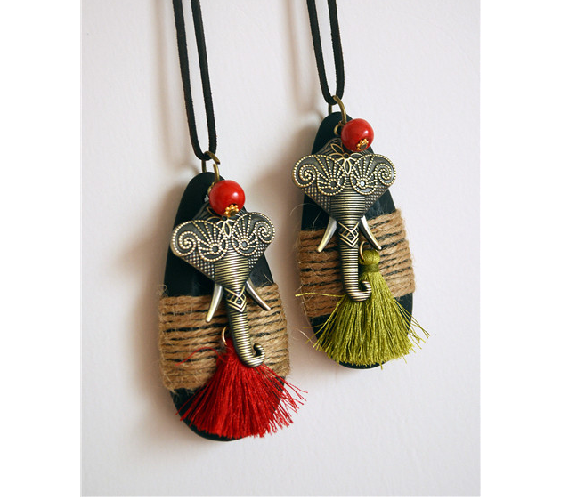 Vintage ethnic style female new cotton and linen accessories hemp rope wooden tassel elephant long necklace sweater chain