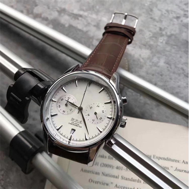 Men's waterproof leather quartz watch