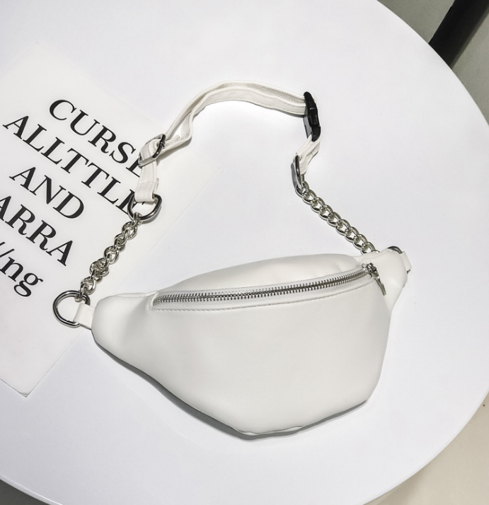 On the new pocket female summer new wave Korean version of the personality fashion chain chest bag simple wild Messenger bag