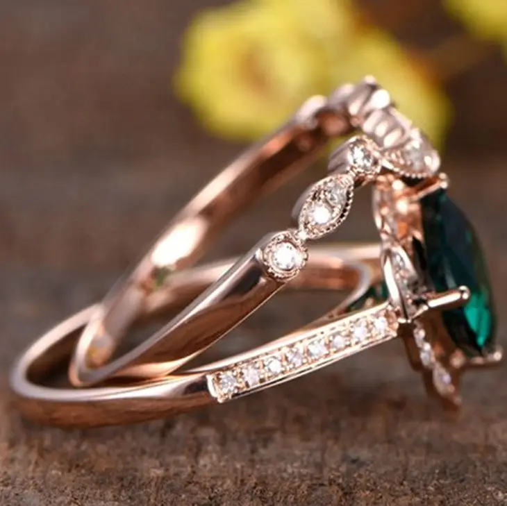 New mother green zircon set ring with sapphire rose gold ring ring